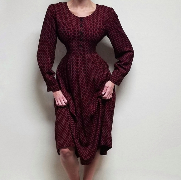 VINTAGE 80s Sarah Elizabeth Red Floral Print Pleated Princess Cut Midi Dress 6 - Picture 2 of 13